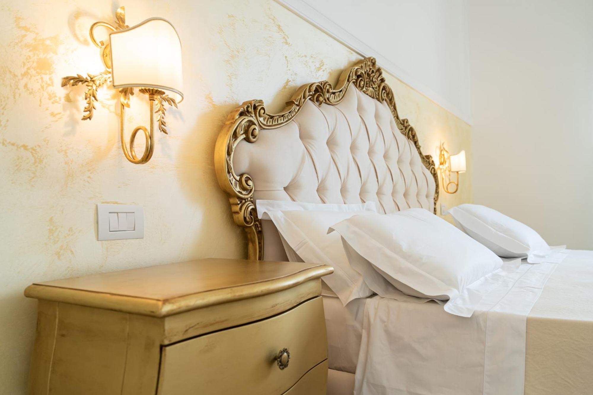 Palazzo Marini B&B Di Charme Lecce Ngoại thất bức ảnh